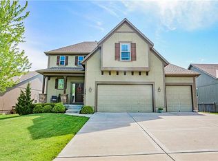 729 S Washington St, Raymore, MO 64083