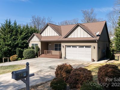 31 White Pine Dr, Asheville, NC, 28805