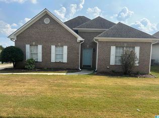 906 Savannah Ln, Calera, AL 35040