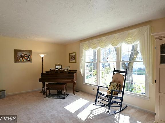 5th image of 15402 Beachview Dr