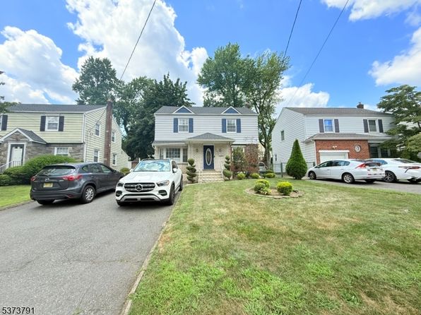 894 Passaic Ave
