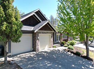1998 Hidden Ridge Pl, Kelowna, BC V1V2X8