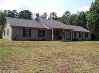 107 Angie Ln, Simpsonville, SC 29681