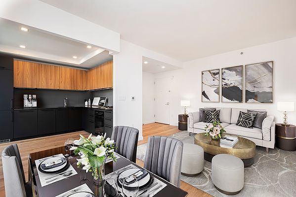 1st image of 411 W 35th St #11V