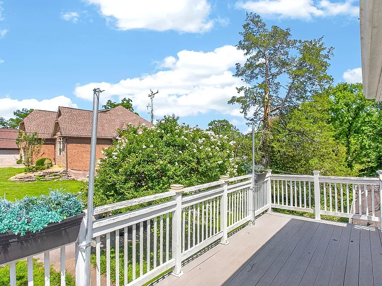 3008 Lakeshore Dr — Photo 39