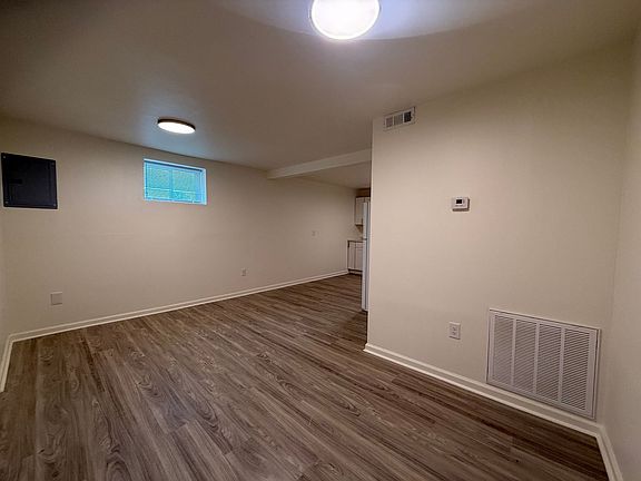 2nd image of 1343-1347 Jackson Hollow Rd #9