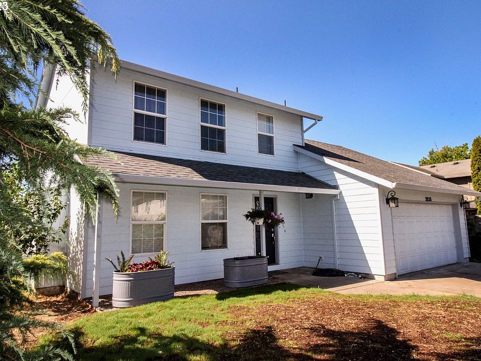 1st image of 2828 SE 49th Ave