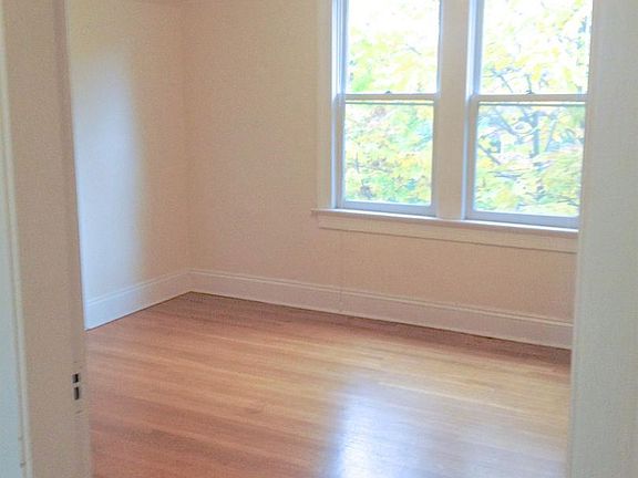 5th image of 205 19th Ave E #5783390