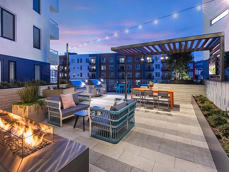 Altitude Apartments — Photo 34