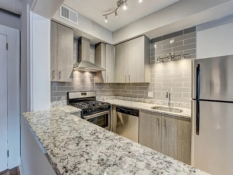 1115 Ponce De Leon Ave NE #15 — Photo 6