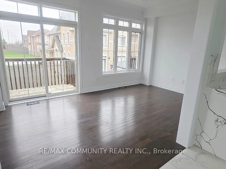 50 Rockman Cres — Photo 10
