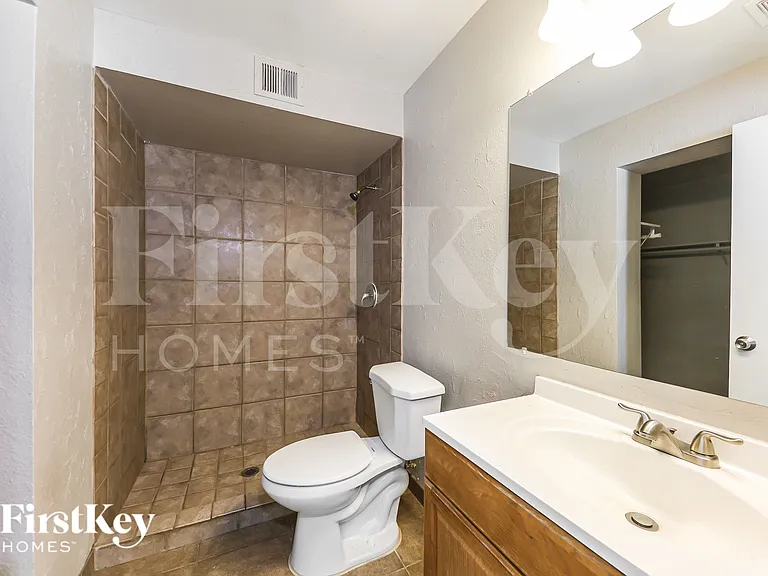 5031 W Windrose Dr — Photo 12