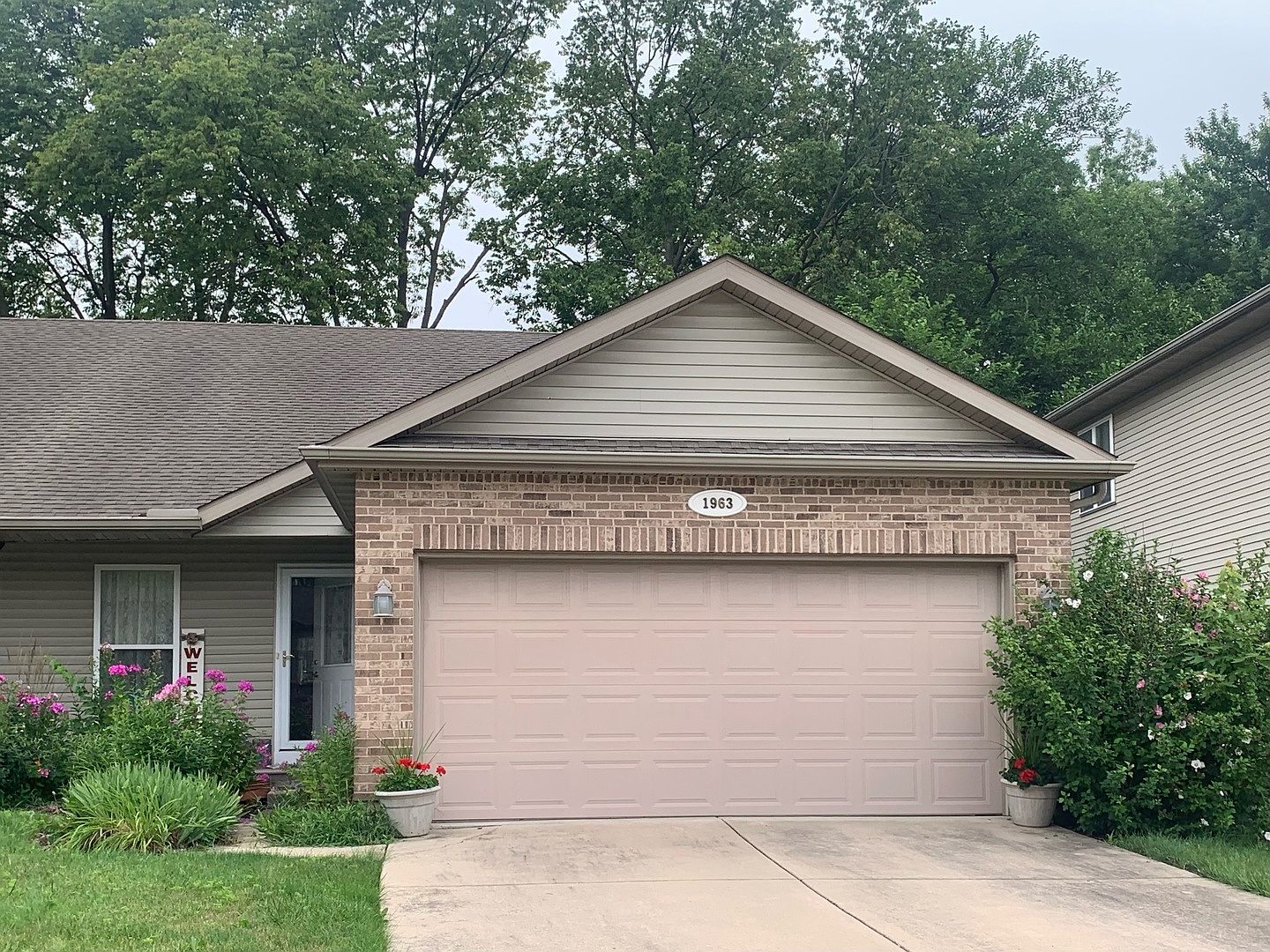 1963 Alinda Ave, Ottawa, IL 61350 Zillow