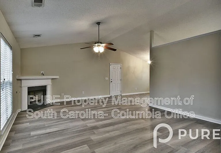 321 Downs Dr — Photo 16