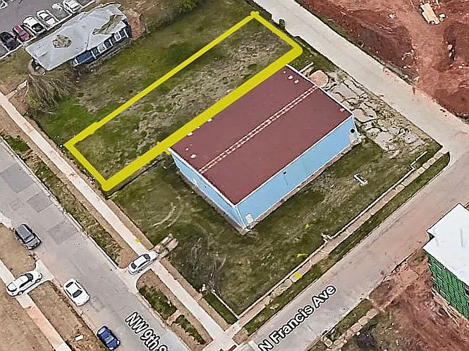 2nd image of 820 NW 9th St