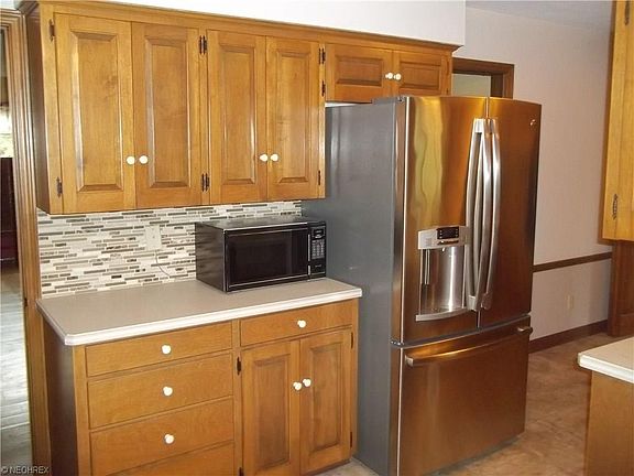 4th image of 8137 Thornhurst Dr