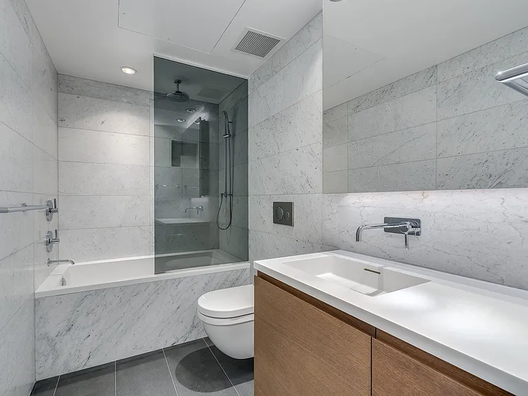 1289 Hornby St #1002 — Photo 4
