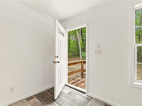 4th image of 3015 Oak Ridge Ln