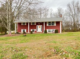 2755 N Lawndale Pl, Zanesville, OH 43701