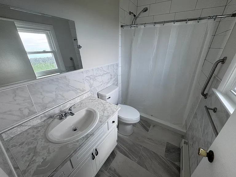 Attached bath to primary bedroom
