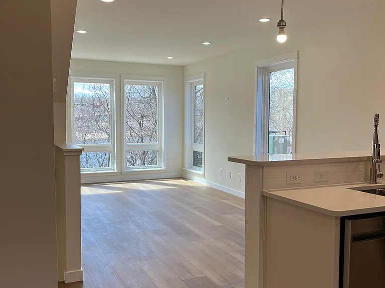 538 Lake Ave — Photo 6