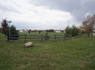 5848 Tahoe Dr, Clinton, IL 61727