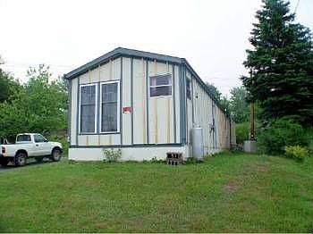 2nd image of 8 Grove St