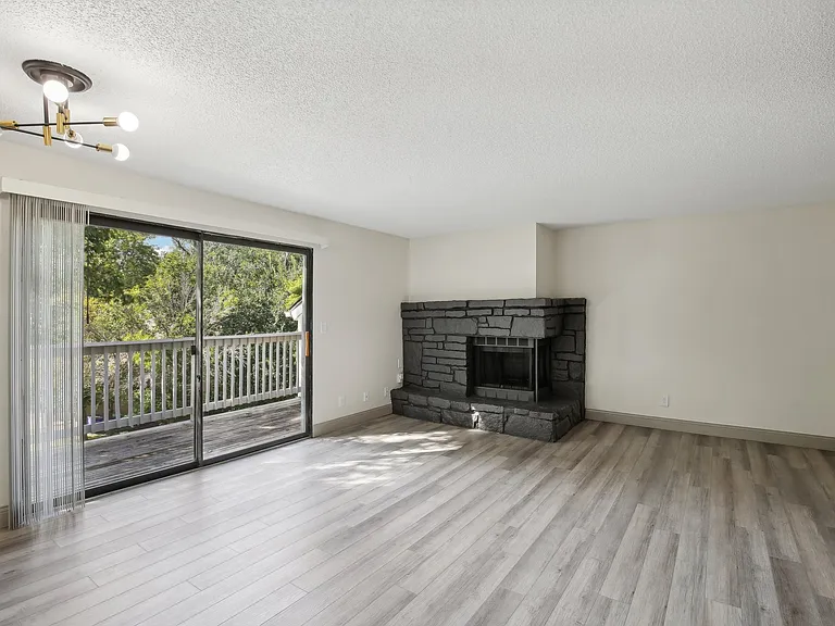Rosehill Pointe — Photo 55