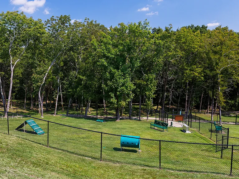Glenbrook Apartments — Photo 12