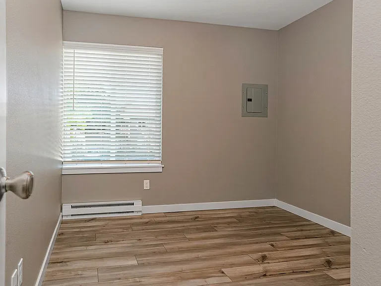 249-Nola Place Apartments — Photo 45