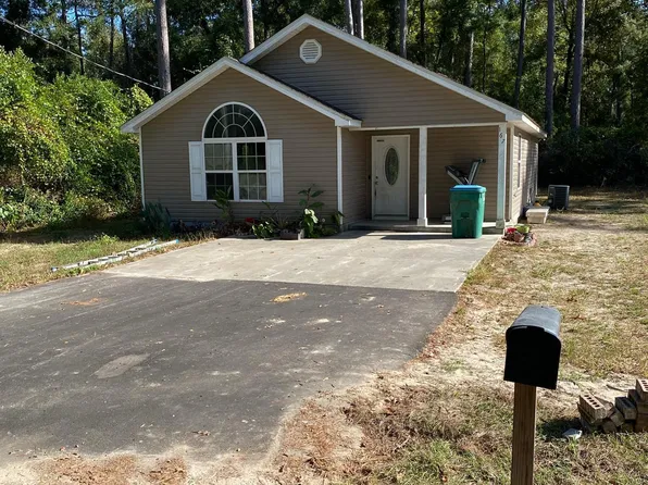 167 Broken Bow Trl, Crawfordville, FL 32327