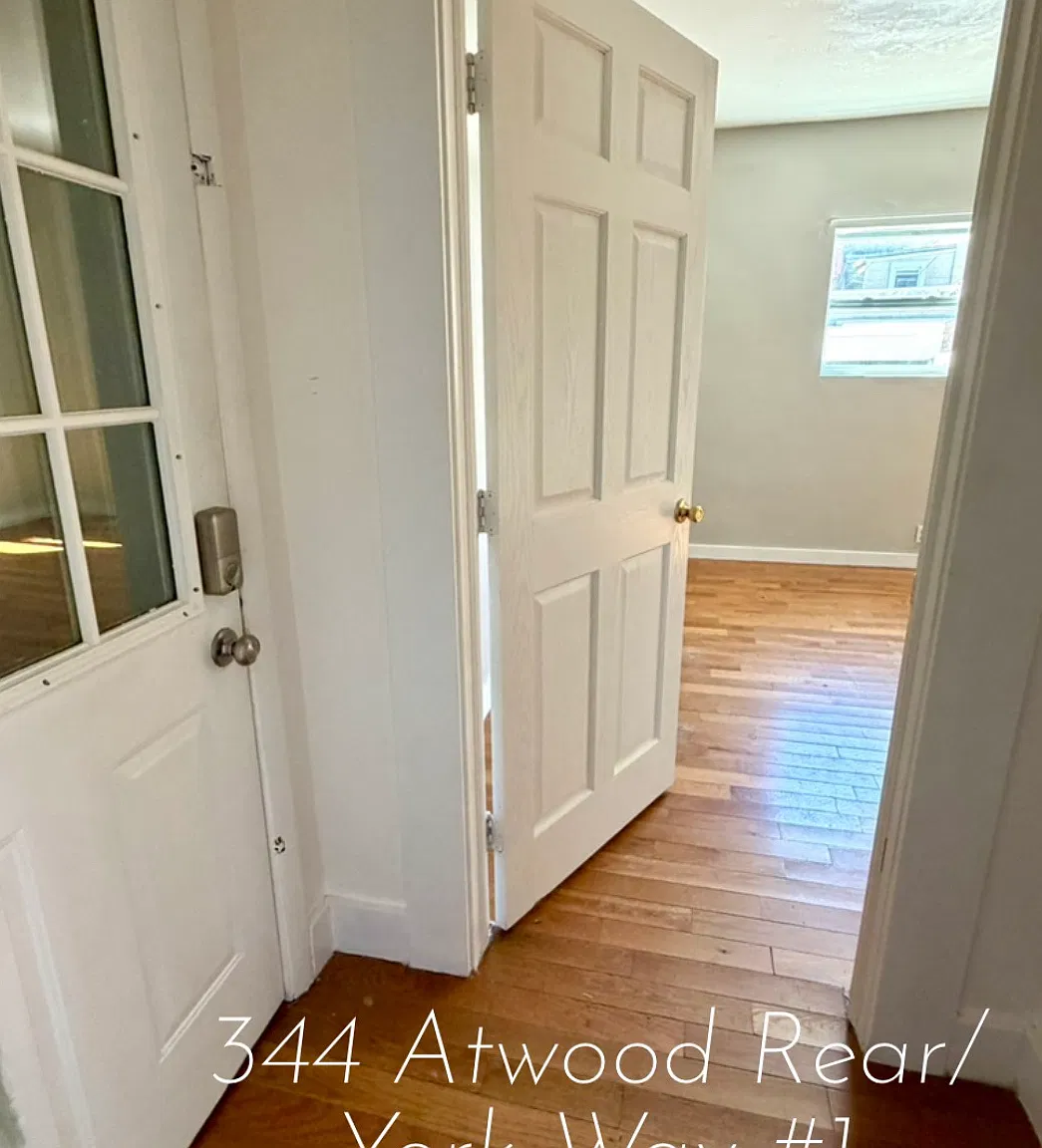 1 bed, $975 — Photo 2