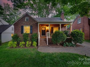 2124 Chambwood Dr, Charlotte, NC 28205