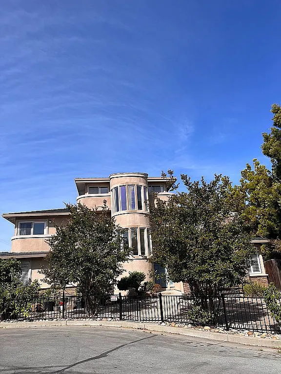 10045 Carmen Rd photo 1