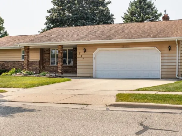 707 Meadow Ln, Kaukauna, WI 54130
