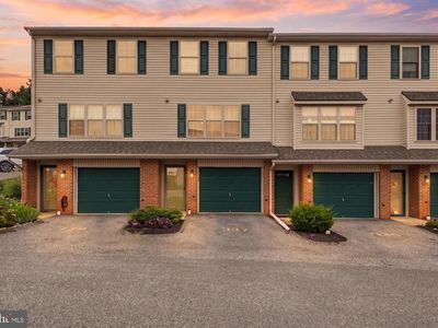 337 Country Club Rd #8, Red Lion, PA, 17356