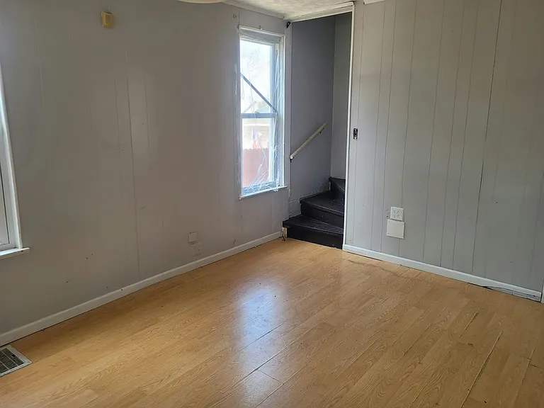 505 E Virginia Ave — Photo 5