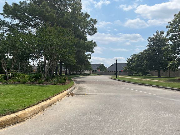 5th image of 12902 Tamarack Bend Ln