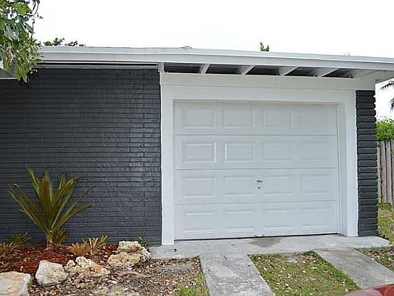 4th image of 9200 SW 167th Ter