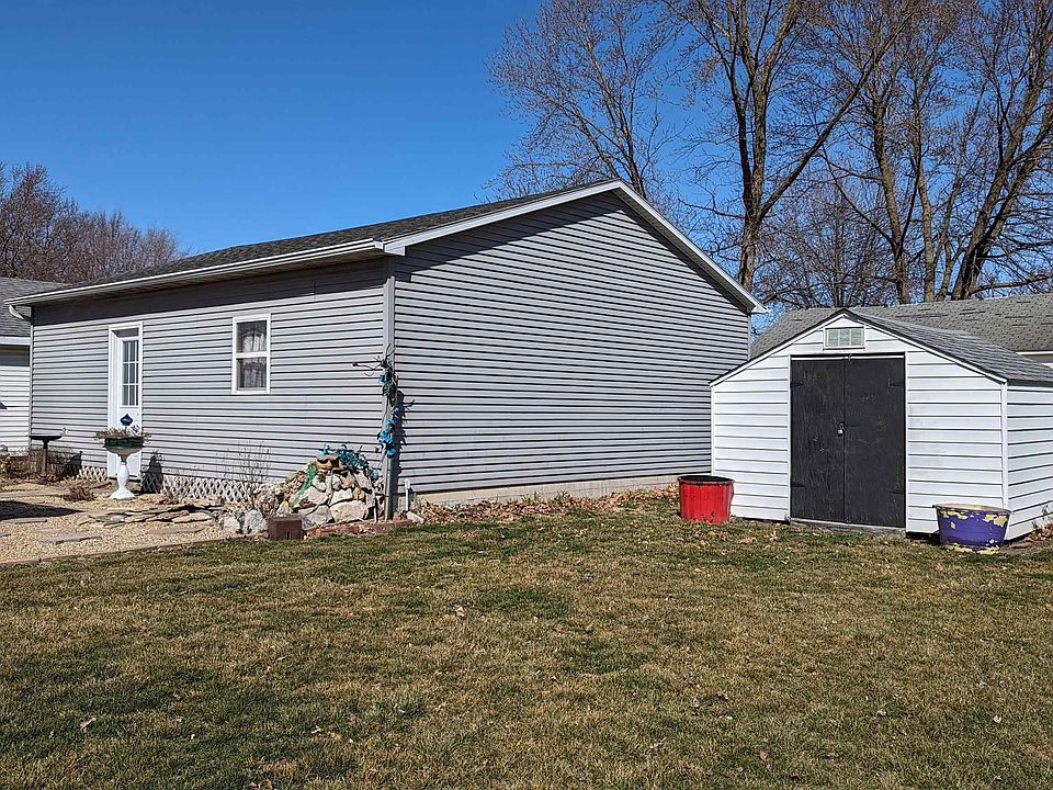 807 SE 5th St, Morrisonville, IL 62546 Zillow