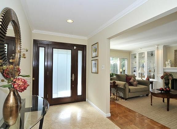 4th image of 265 E Oakwood Blvd