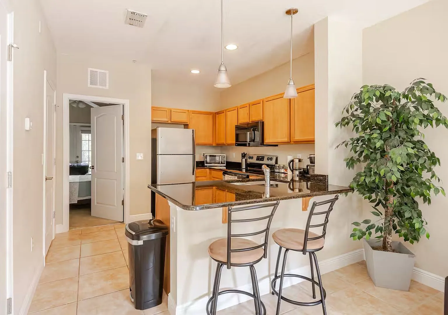 Fully Furnished 3-Bedroom/3-Bath Townhome — Photo 2