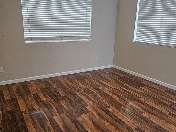 5th image of 243 Chambers Dr