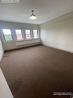 5th image of 1050 Hancock St #36