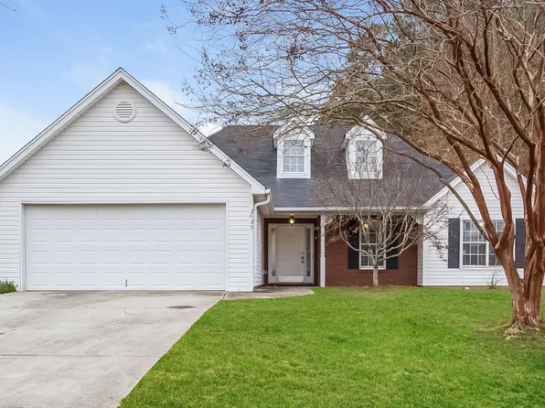 2425 Huntington Dr, Loganville, GA 30052