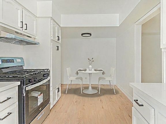 3rd image of 1212 E 76th Pl