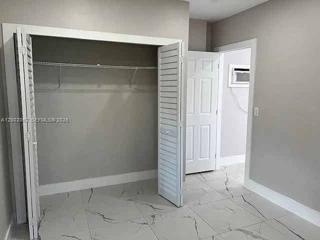 922 NW 2nd St #4 — Photo 5