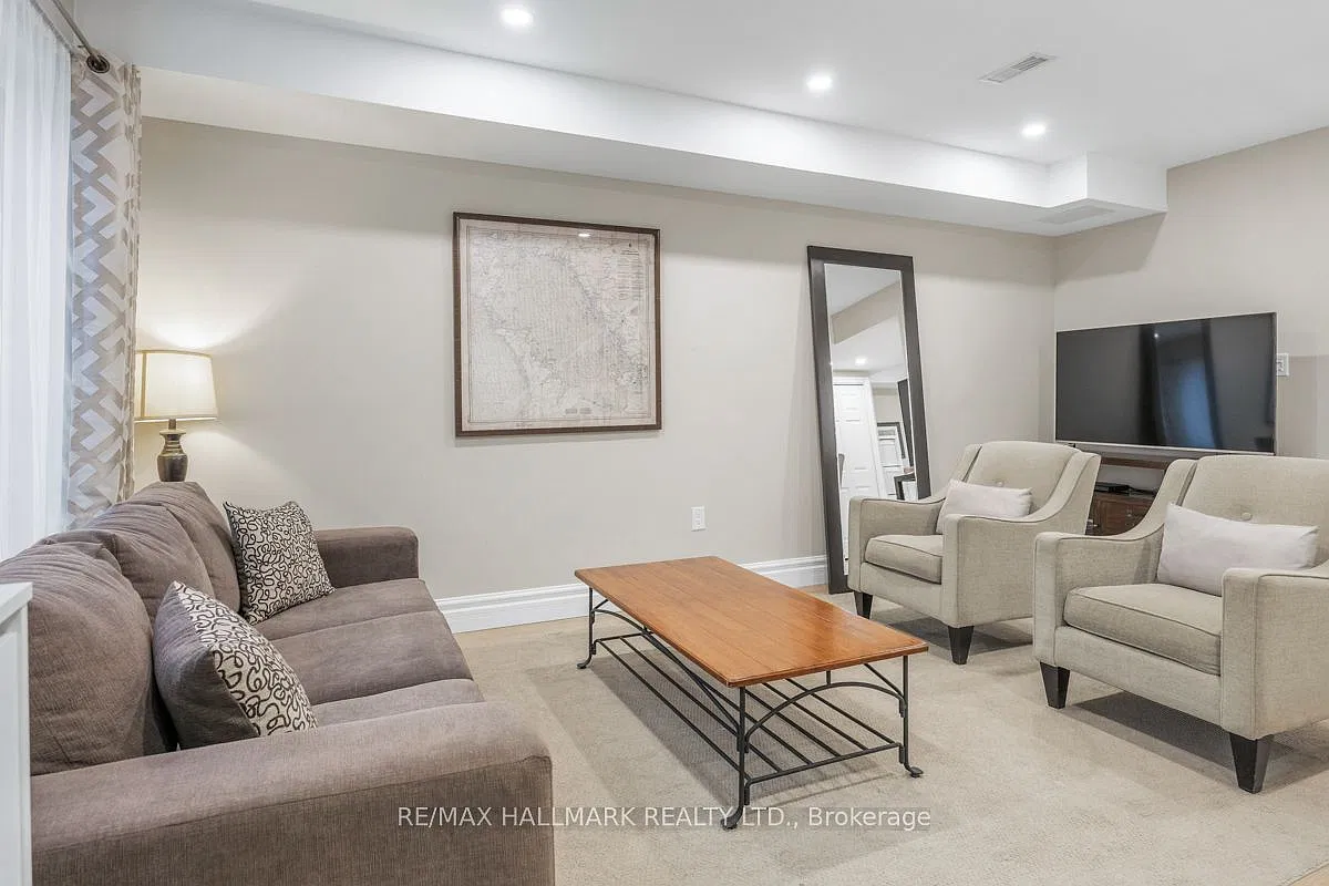 3 bed, $3,850 — Photo 4