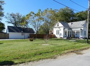 115 Old Floraville Rd, Waterloo, IL 62298