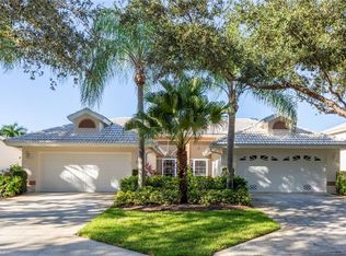 692 Wiggins Bay Dr #4-4L, Naples, FL 34110